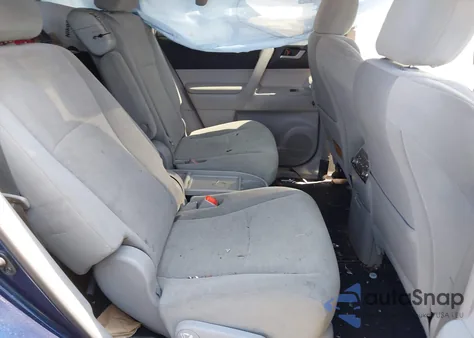 2011 Toyota Highlander Base V6 from USA, damaged, VIN 5TDBK3EHXBS062010